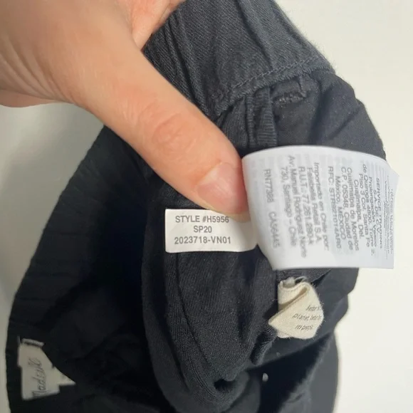 Madewell Pull On Shorts In Almost Black - Picture 10 of 10